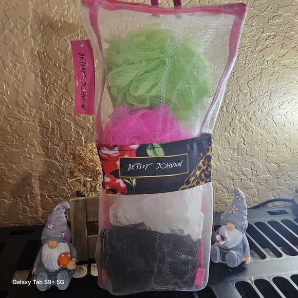 Betsey Johnson Pink and Green Mesh Shower Caddy - Picture 1 of 5
